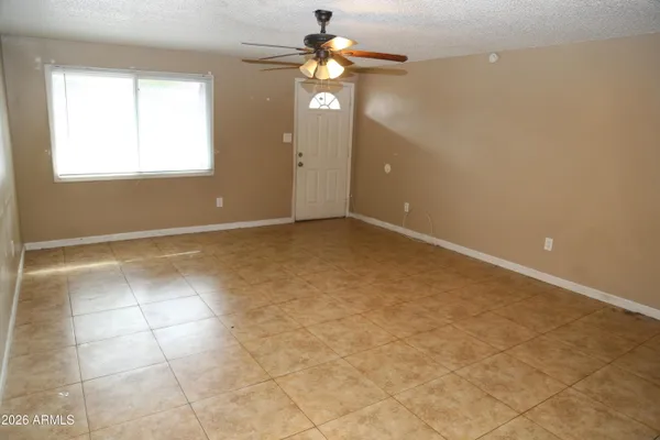 $389,000 | 13238 North 38th Place, Phoenix, AZ 85032