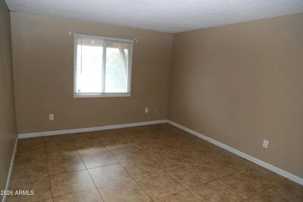 $389,000 | 13238 North 38th Place, Phoenix, AZ 85032