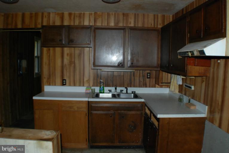 420 Reliance Road Middletown, VA 22645 - Photo 17 of 25 Kitchen