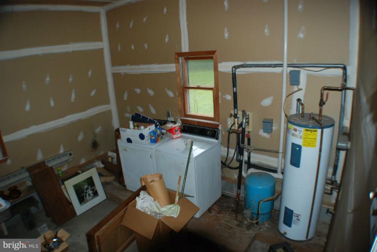 420 Reliance Road Middletown, VA 22645 - Photo 10 of 25 Interior (General)