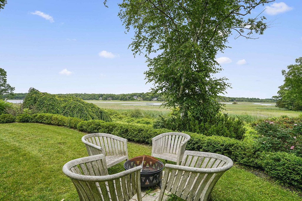 22 Riverview Place Scituate, MA 02066 - Photo 3 of 30