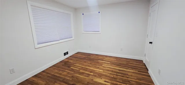 $619,000 | 33 Silverpine Drive, Amityville, NY 11701