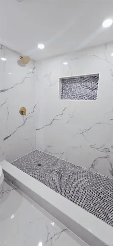 $619,000 | 33 Silverpine Drive, Amityville, NY 11701