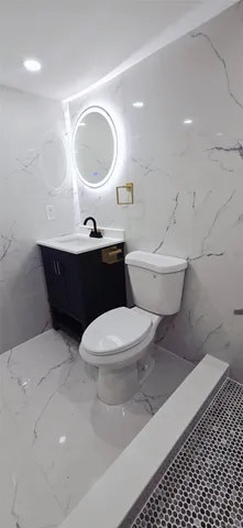 $619,000 | 33 Silverpine Drive, Amityville, NY 11701