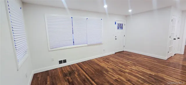 $619,000 | 33 Silverpine Drive, Amityville, NY 11701