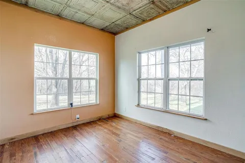 $595,000 | 2040 Erwin Road, Poolville, TX 76487