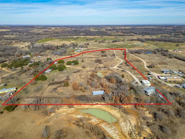 $595,000 | 2040 Erwin Road, Poolville, TX 76487