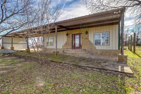 $595,000 | 2040 Erwin Road, Poolville, TX 76487