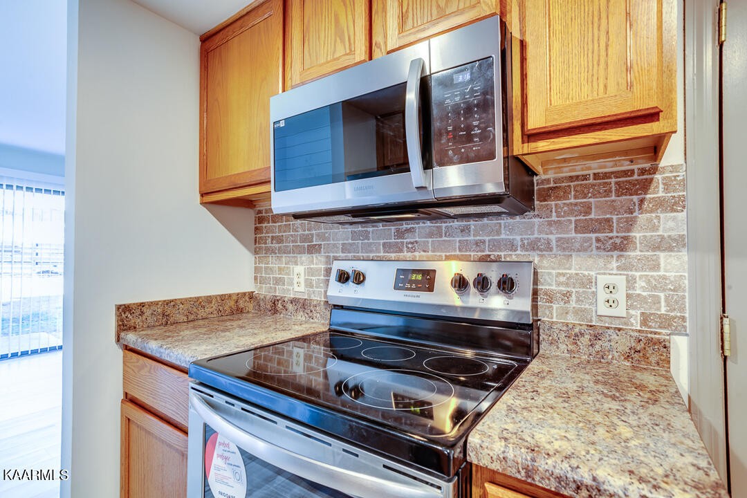 18 Valley Forge Drive Oak Ridge, TN 37830 - Photo 7 of 36 Gallery Image 7