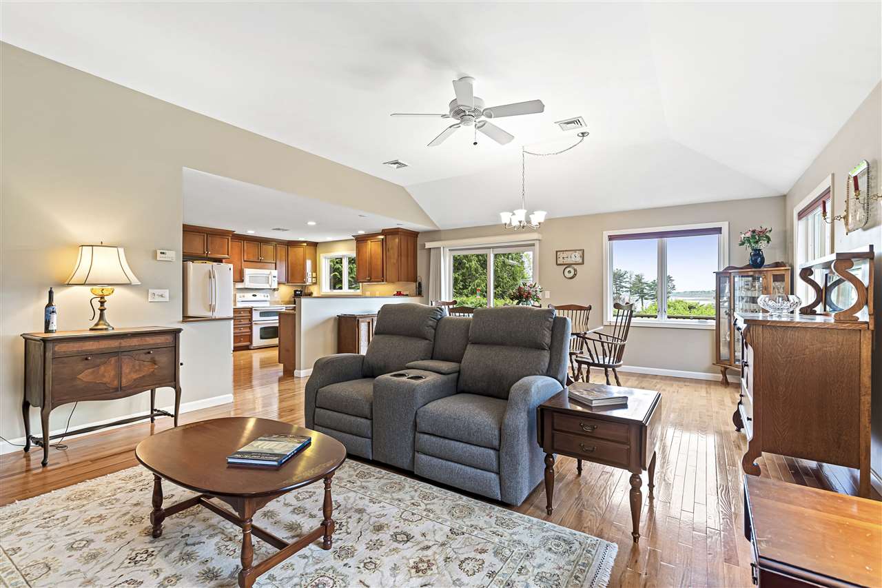 235 Cushing Road Newmarket, NH 03857 - Photo 9 of 40