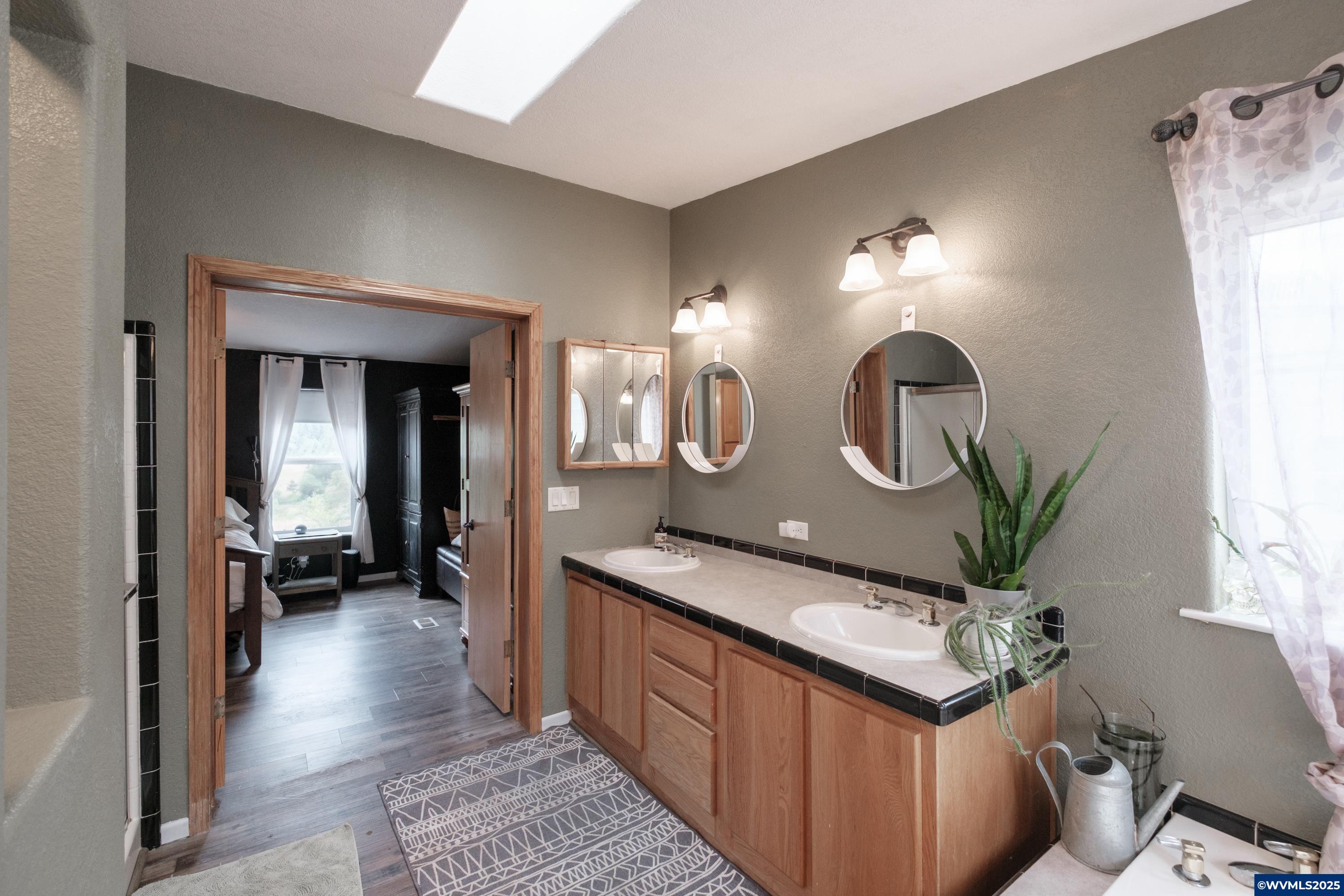 25849 Cherry Creek Road Monroe, OR 97456 - Photo 18 of 37 Gallery Image 18