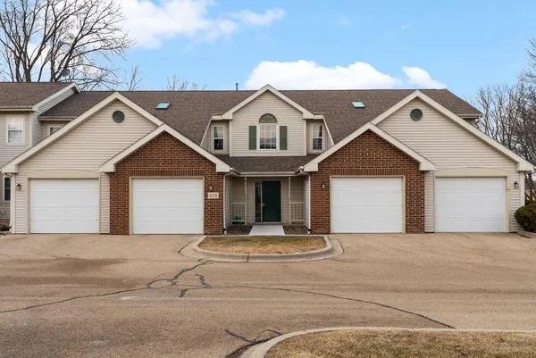 $239,000 | 859 Park, Unit 101, Oregon, WI 53575