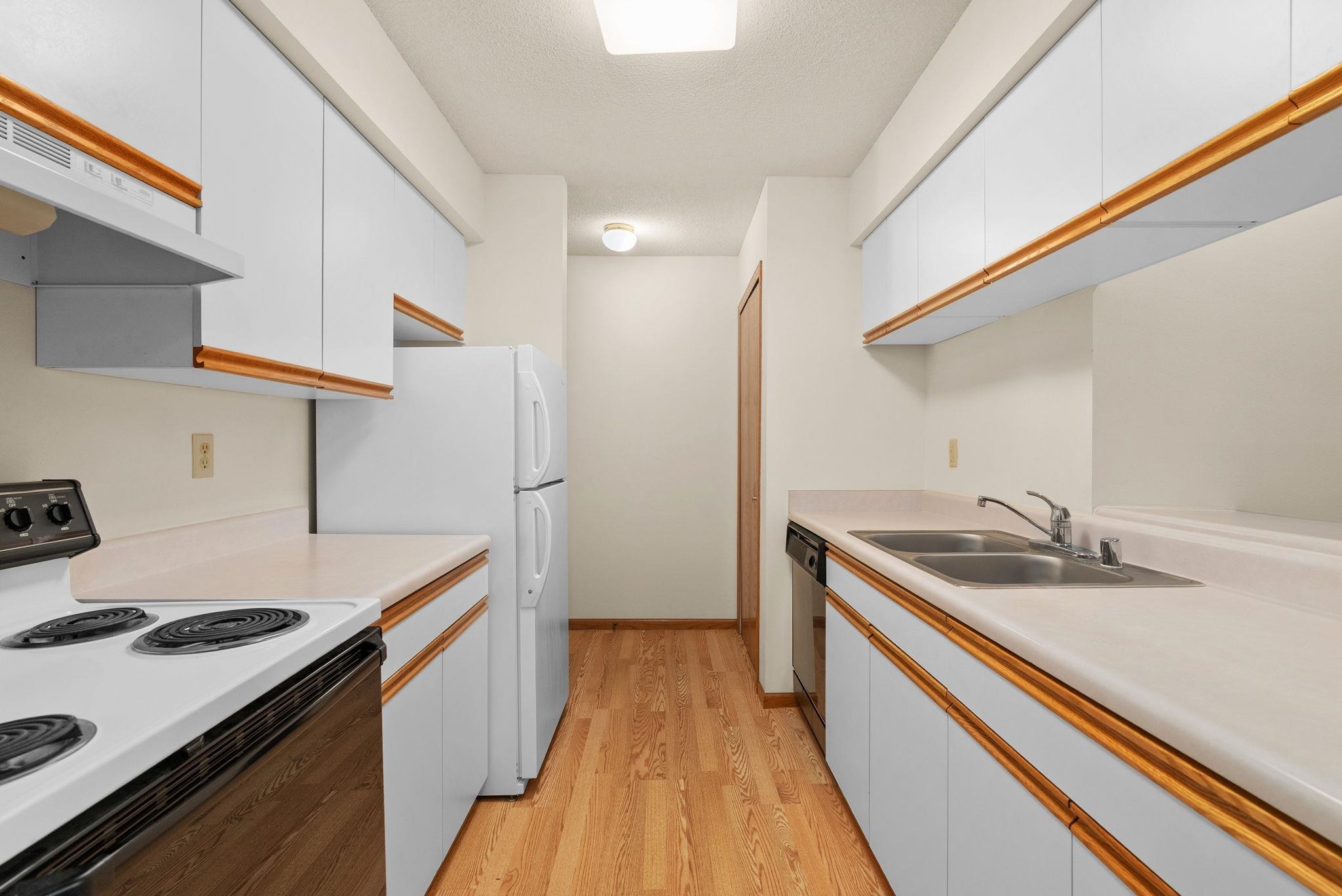 859 Park, Unit 101 Oregon, WI 53575 - Photo 11 of 19