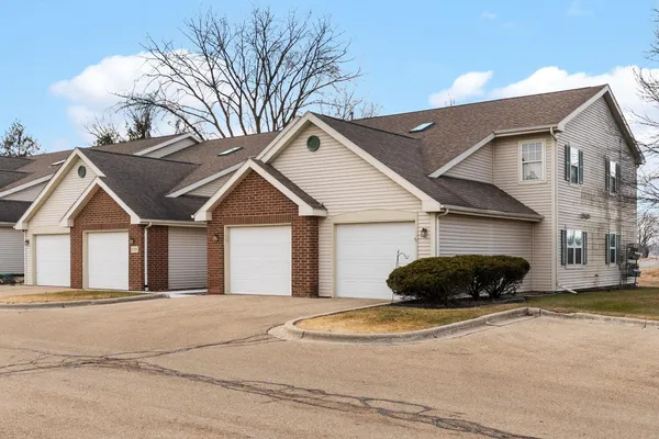 $239,000 | 859 Park, Unit 101, Oregon, WI 53575