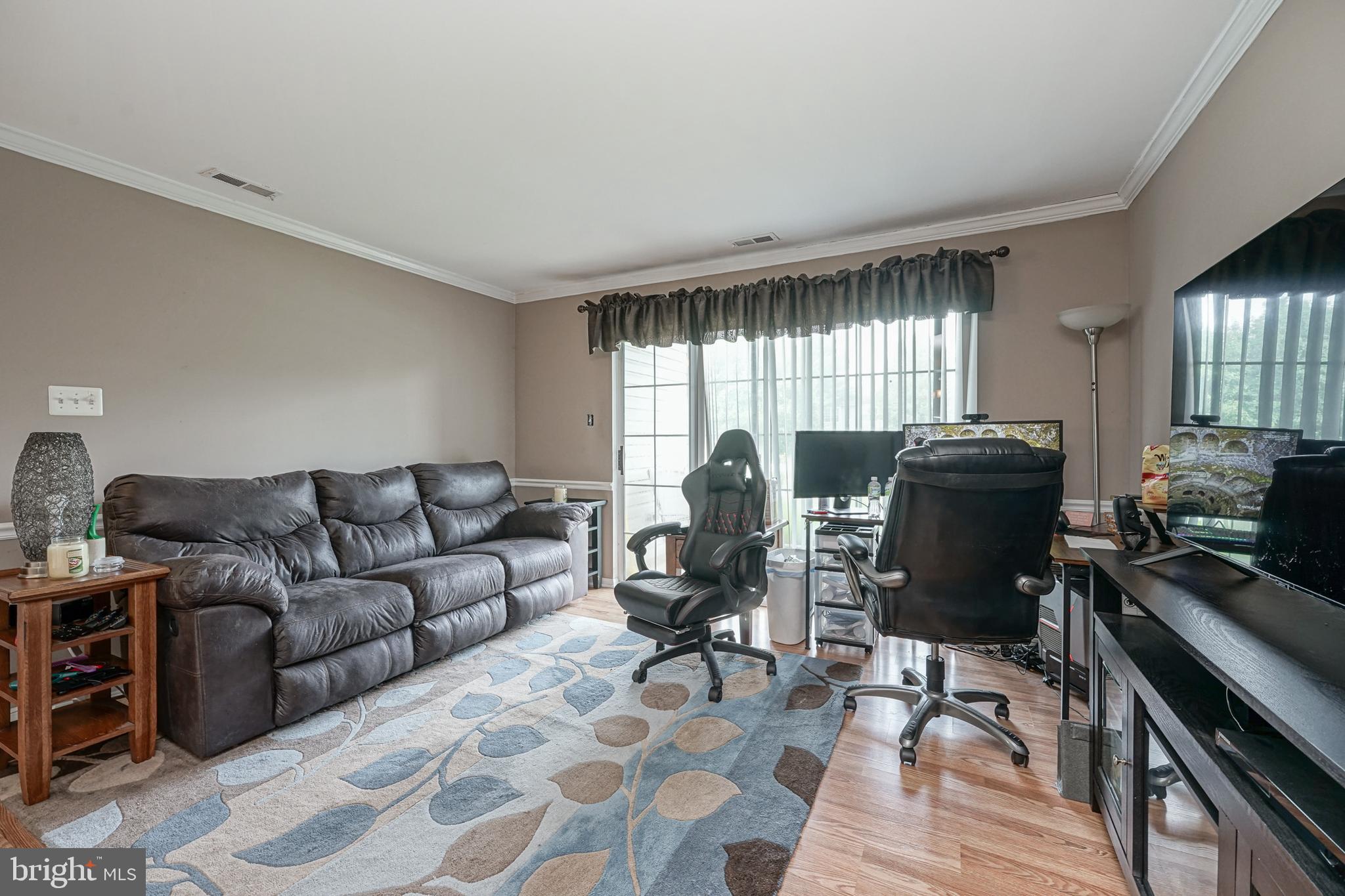 407 Firethorne Court Sewell, NJ 08080 - Photo 5 of 14