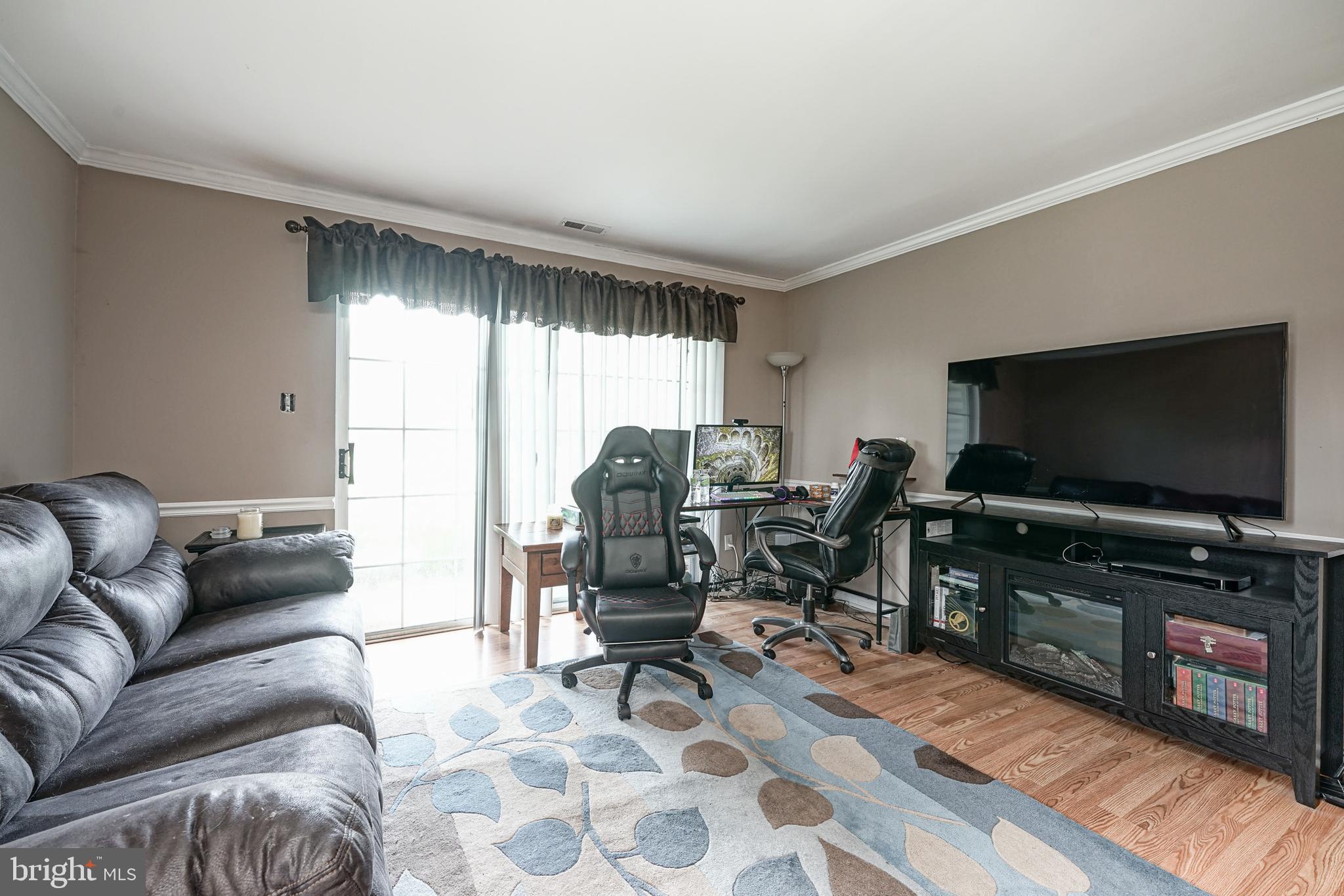 407 Firethorne Court Sewell, NJ 08080 - Photo 6 of 14