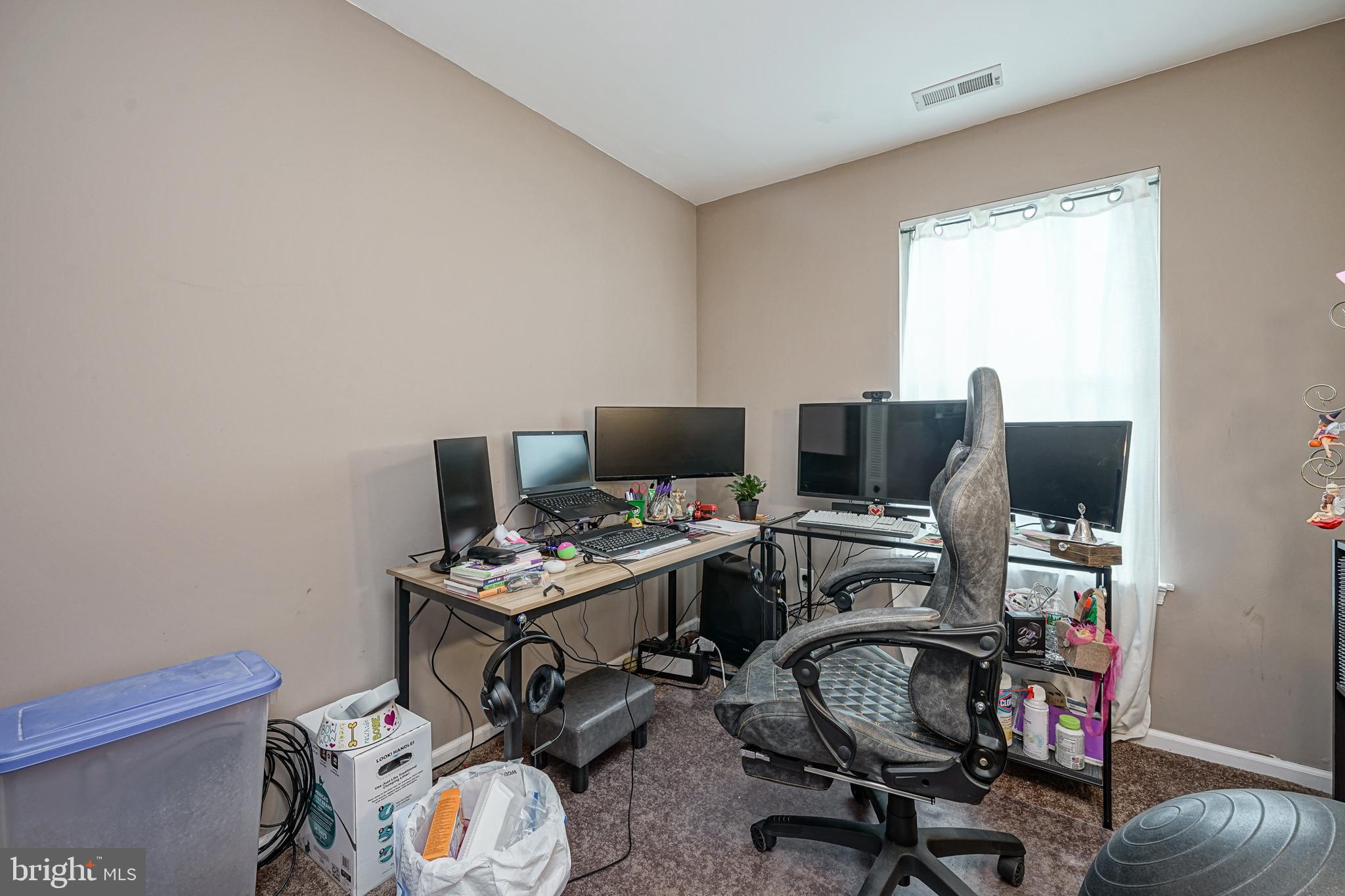 407 Firethorne Court Sewell, NJ 08080 - Photo 9 of 14