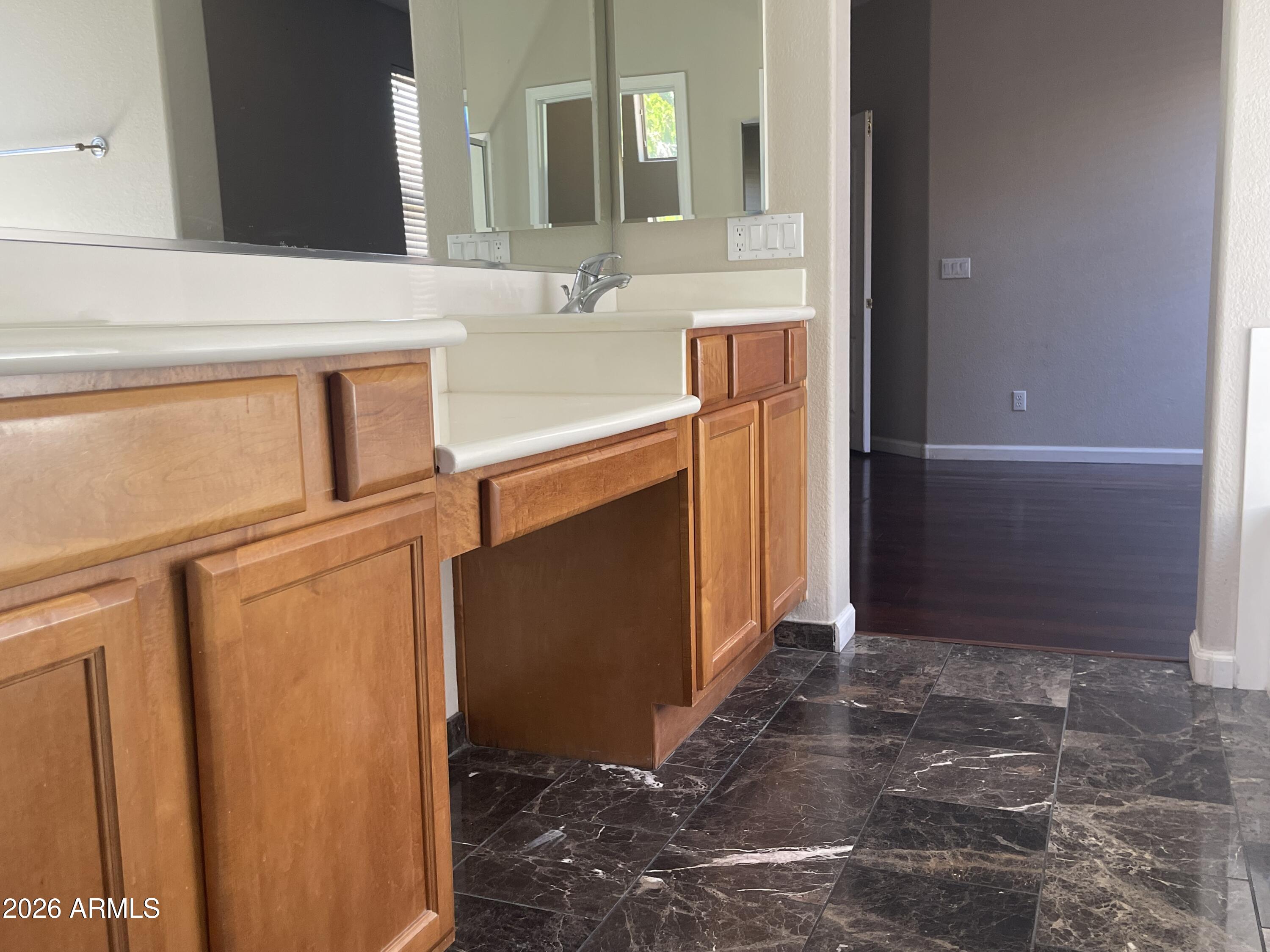 844 South Roca Court Gilbert, AZ 85296 - Photo 5 of 5 IMG_2628