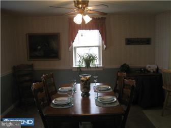 203 Oak Park Road Hatfield, PA 19440 - Photo 4 of 12 Gallery Image 4