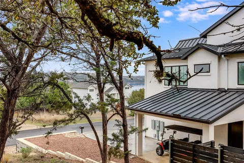 $417,000 | 18418 Lakeland Drive, Lago Vista, TX 78645