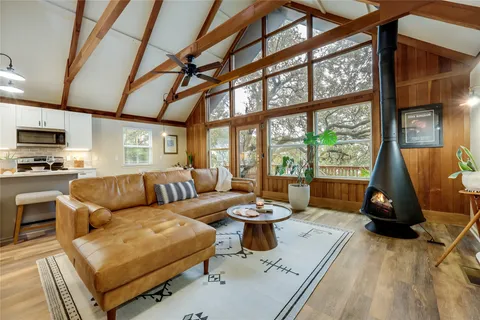 $417,000 | 18418 Lakeland Drive, Lago Vista, TX 78645