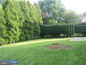 7707 Oak Lane Road Cheltenham, PA 19012 - Photo 4 of 10 View