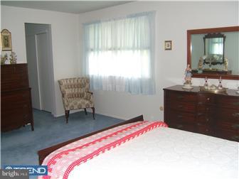 7707 Oak Lane Road Cheltenham, PA 19012 - Photo 8 of 10 Bedroom - Main