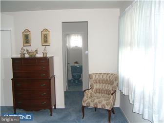 7707 Oak Lane Road Cheltenham, PA 19012 - Photo 10 of 10 Bedroom - Main