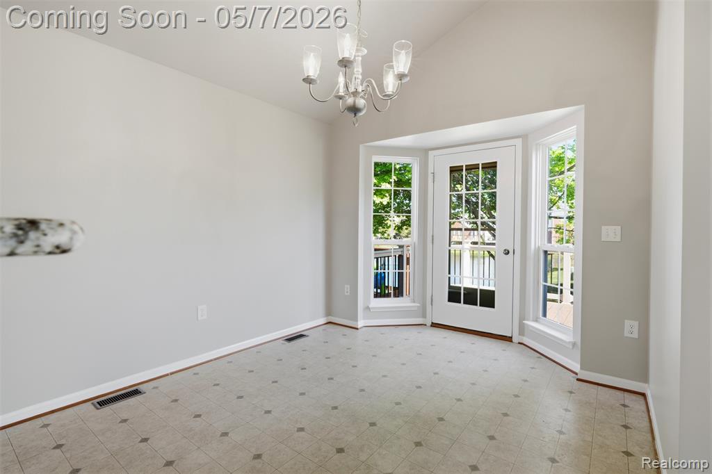 49118 Hawksburry Road Canton, MI 48188 - Photo 9 of 54