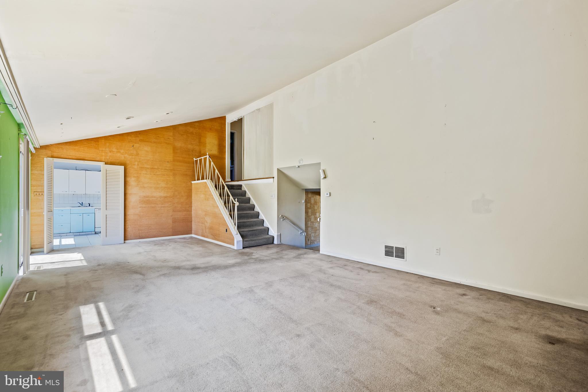 803 Hopewood Road Pikesville, MD 21208 - Photo 9 of 23