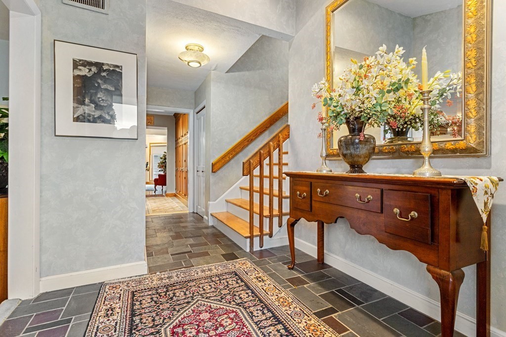 75 Rachel Road Newton, MA 02459 - Photo 10 of 37