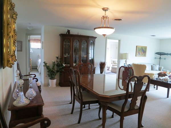 52 Stony Brook Road, Unit 4 Marblehead, MA 01945 - Photo 4 of 10 Gallery Image 4
