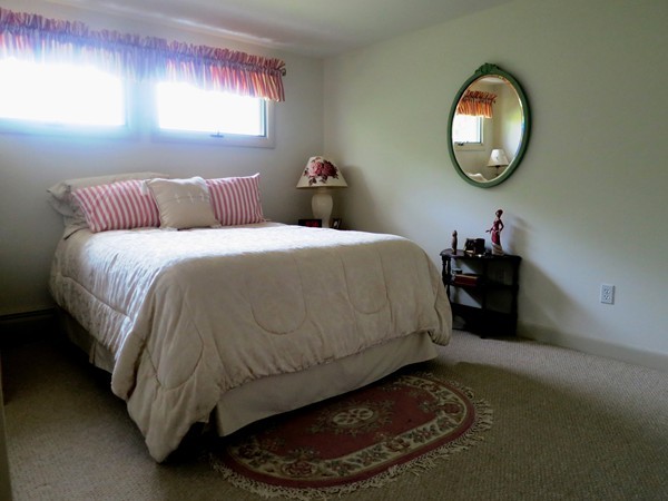 52 Stony Brook Road, Unit 4 Marblehead, MA 01945 - Photo 7 of 10 Gallery Image 7