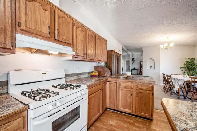 $2,600,000 | 2832 County Road 20, Longmont, CO 80504