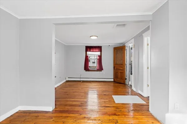 $284,900 | 12 New Street, Webster, MA 01570