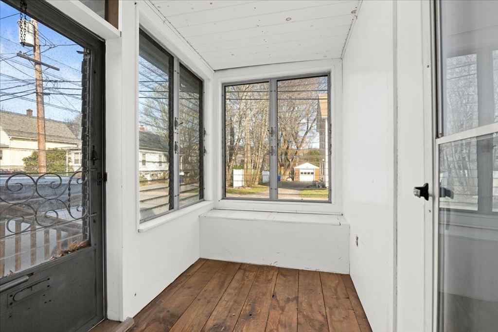 12 New Street Webster, MA 01570 - Photo 16 of 42