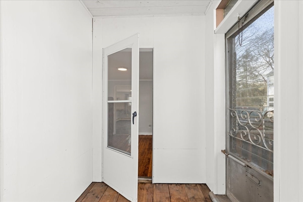 12 New Street Webster, MA 01570 - Photo 17 of 42