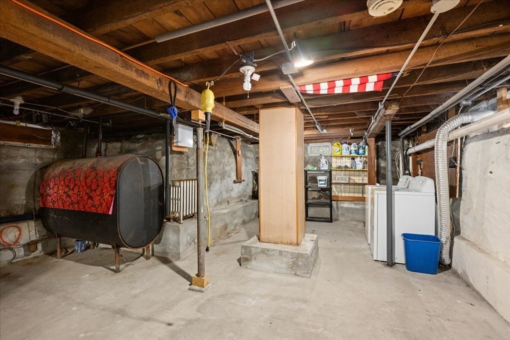 12 New Street Webster, MA 01570 - Photo 25 of 42