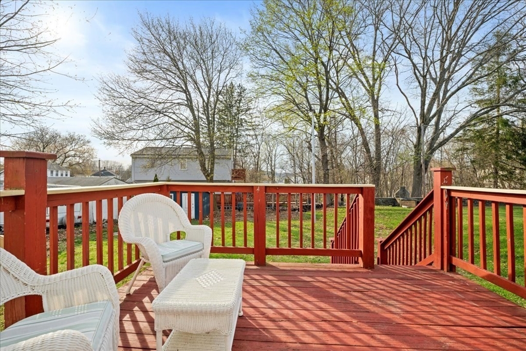 12 New Street Webster, MA 01570 - Photo 26 of 42