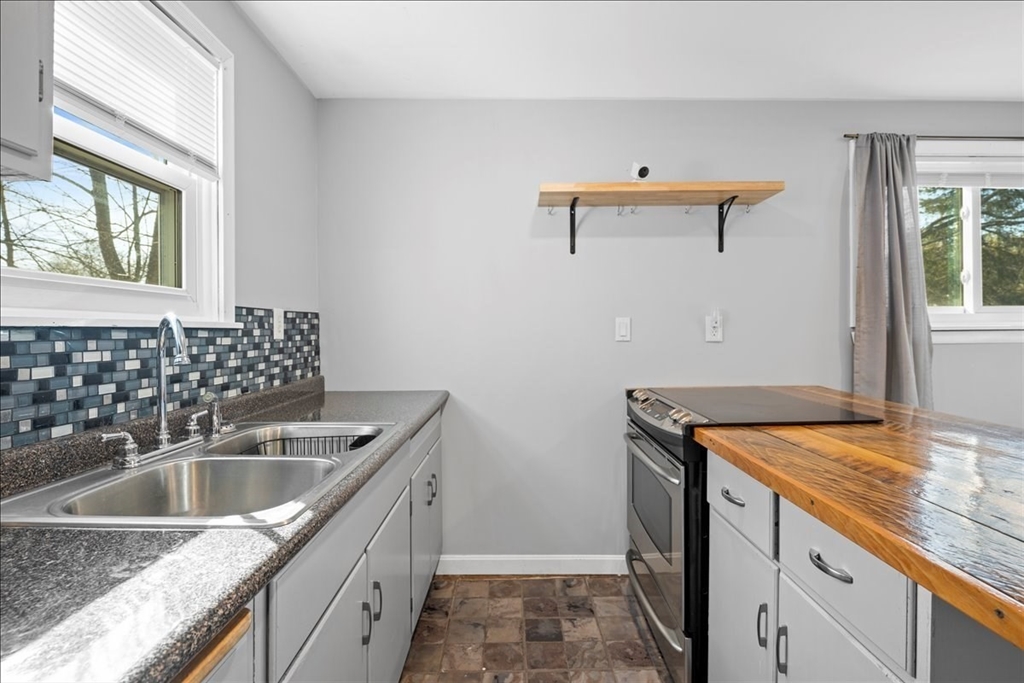 12 New Street Webster, MA 01570 - Photo 6 of 42