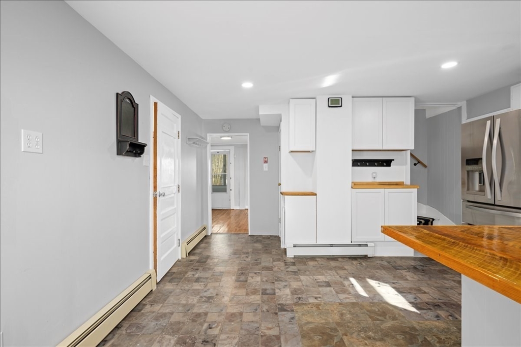 12 New Street Webster, MA 01570 - Photo 8 of 42