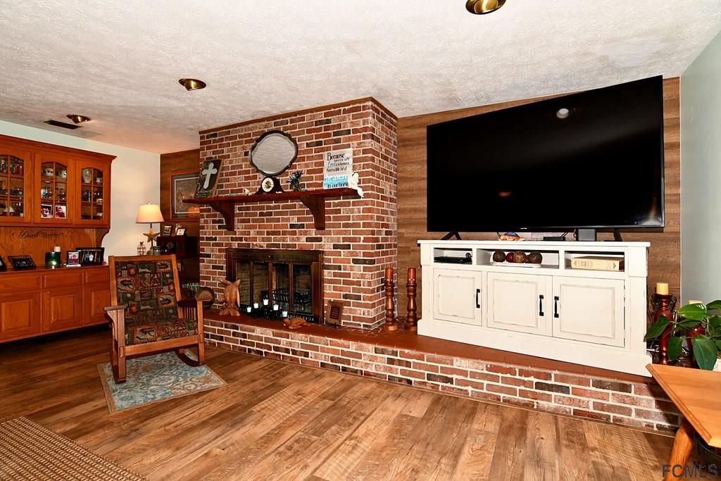 8376 Lilly Lake Road Melrose, FL 32666 - Photo 9 of 49 Gallery Image 9