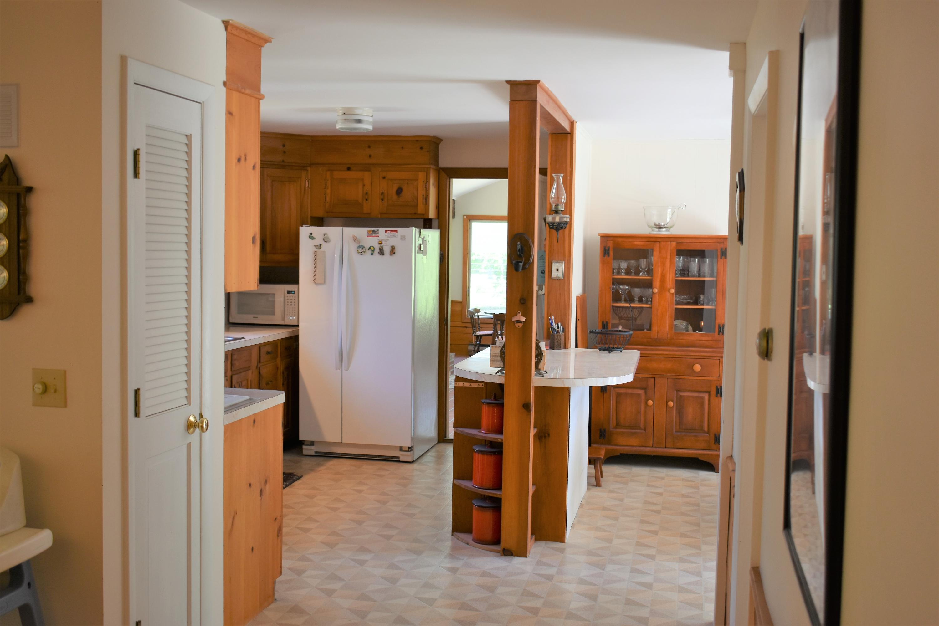 735 Kingsbury Beach Road Eastham, MA 02642 - Photo 7 of 29 Del Common To Kitchen