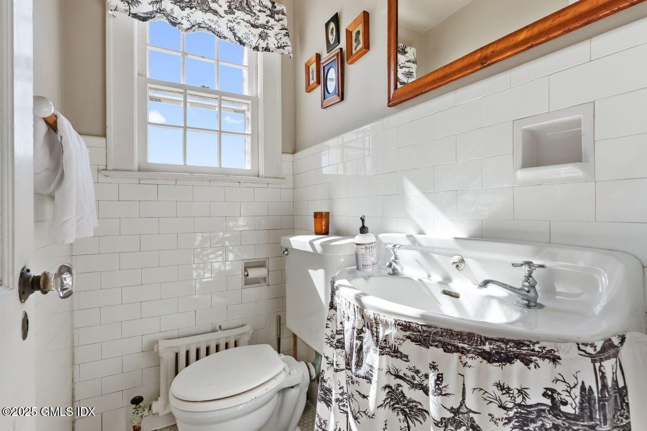 420 Davis Avenue Greenwich, CT 06830 - Photo 11 of 27 3c