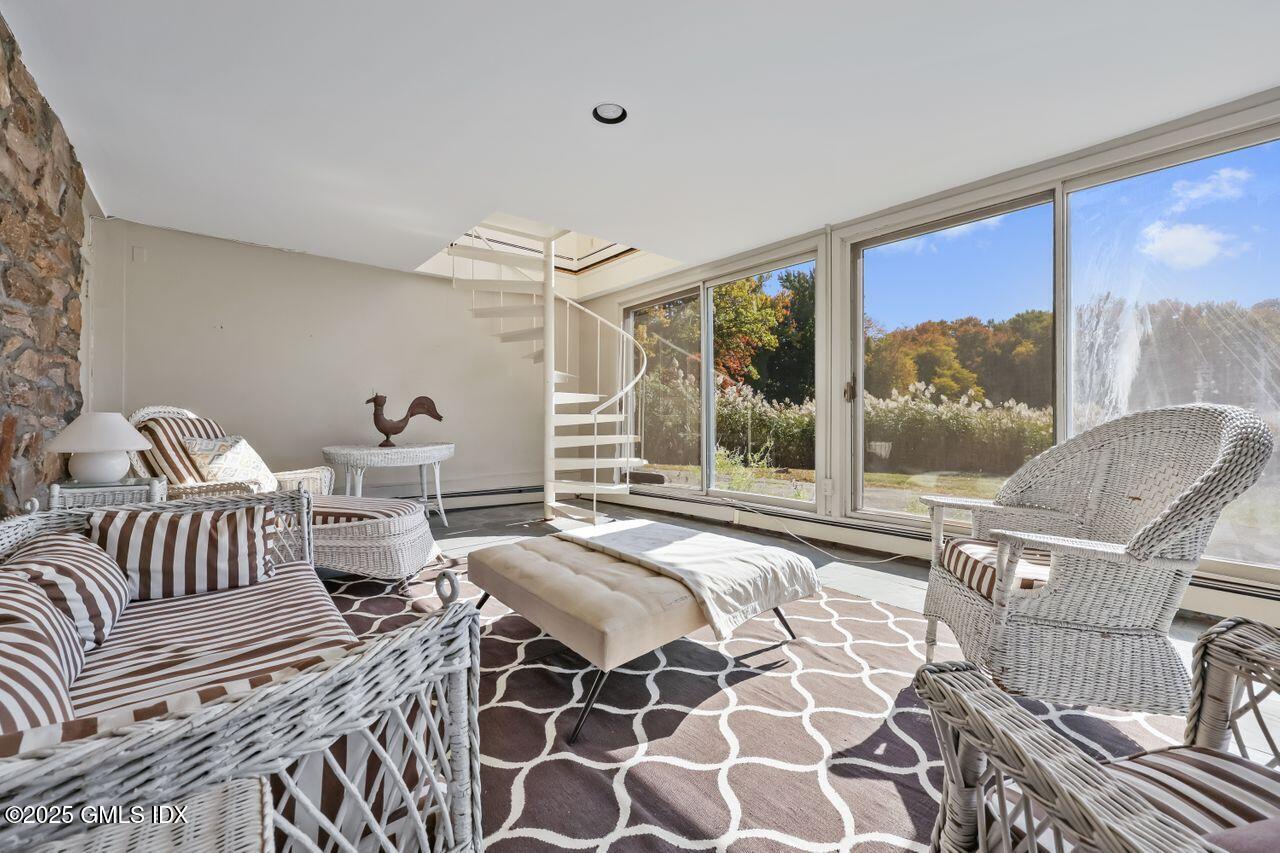 420 Davis Avenue Greenwich, CT 06830 - Photo 19 of 27 15