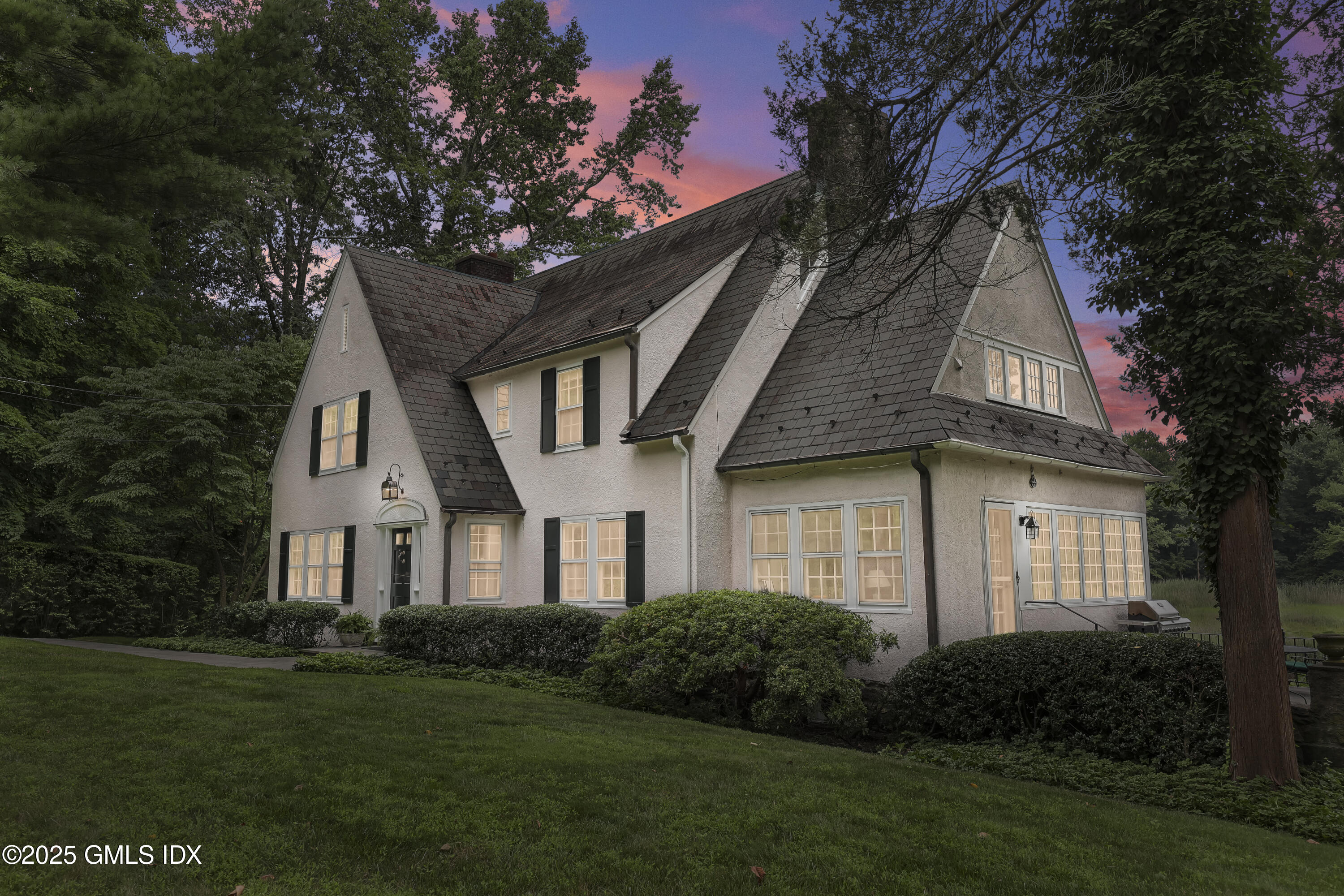 420 Davis Avenue Greenwich, CT 06830 - Photo 26 of 27 28