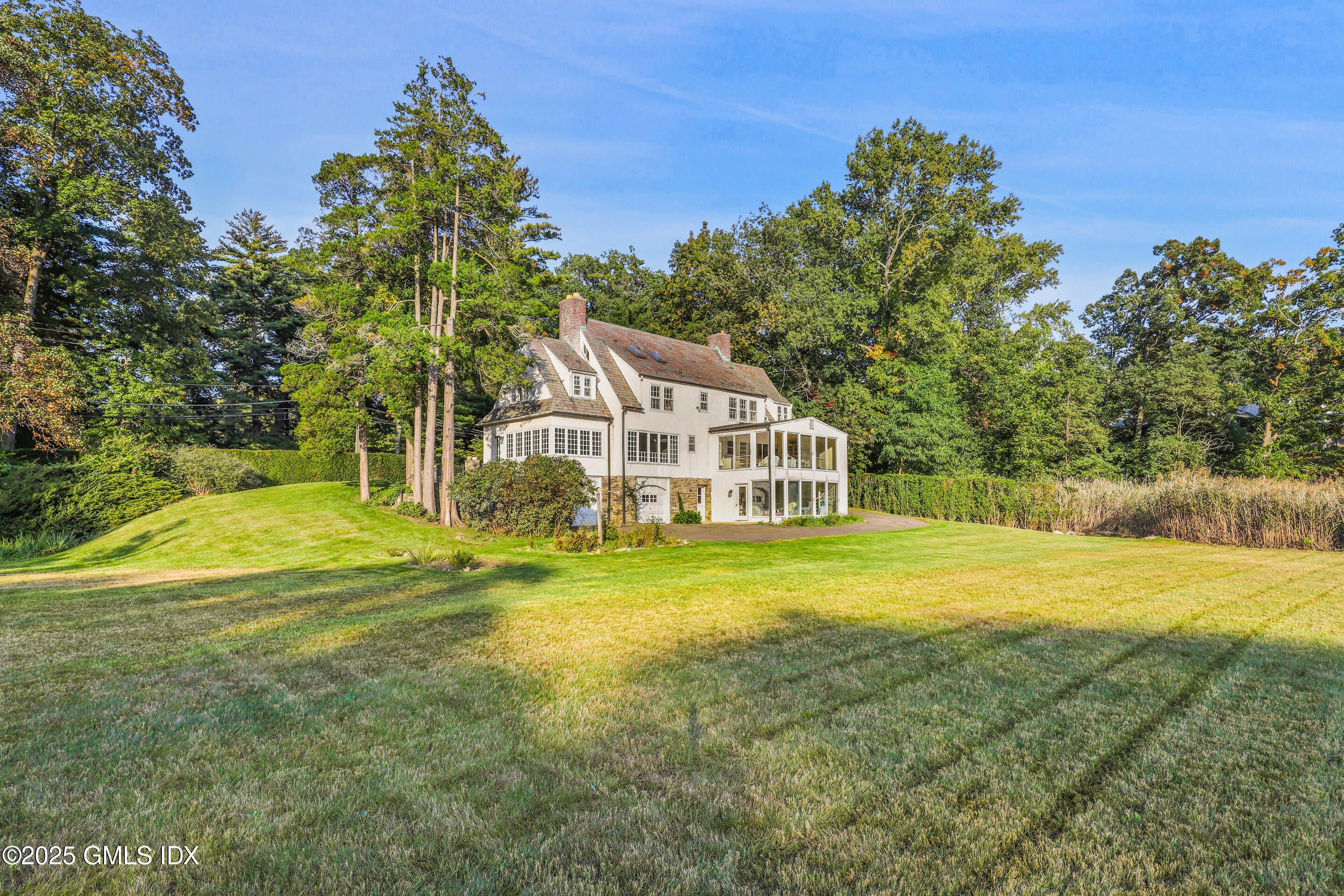 420 Davis Avenue Greenwich, CT 06830 - Photo 8 of 27 2c