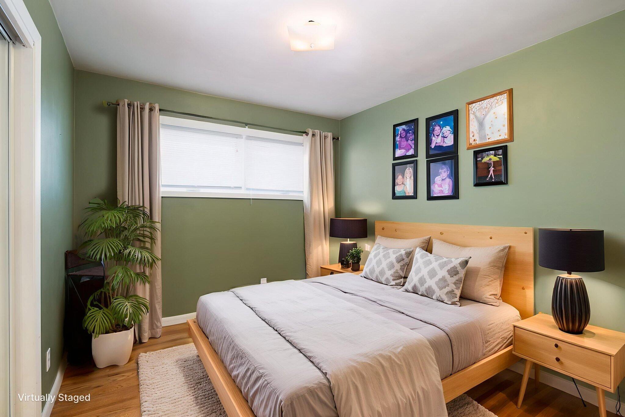 421 North 3rd Street La Crescent, MN 55947 - Photo 13 of 21 Bedroom 3