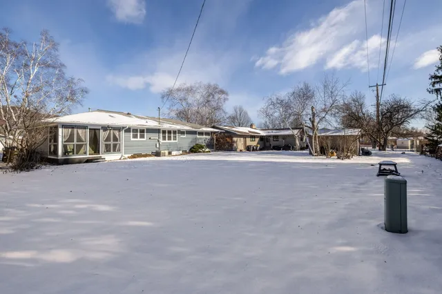 $279,900 | 421 North 3rd Street, La Crescent, MN 55947