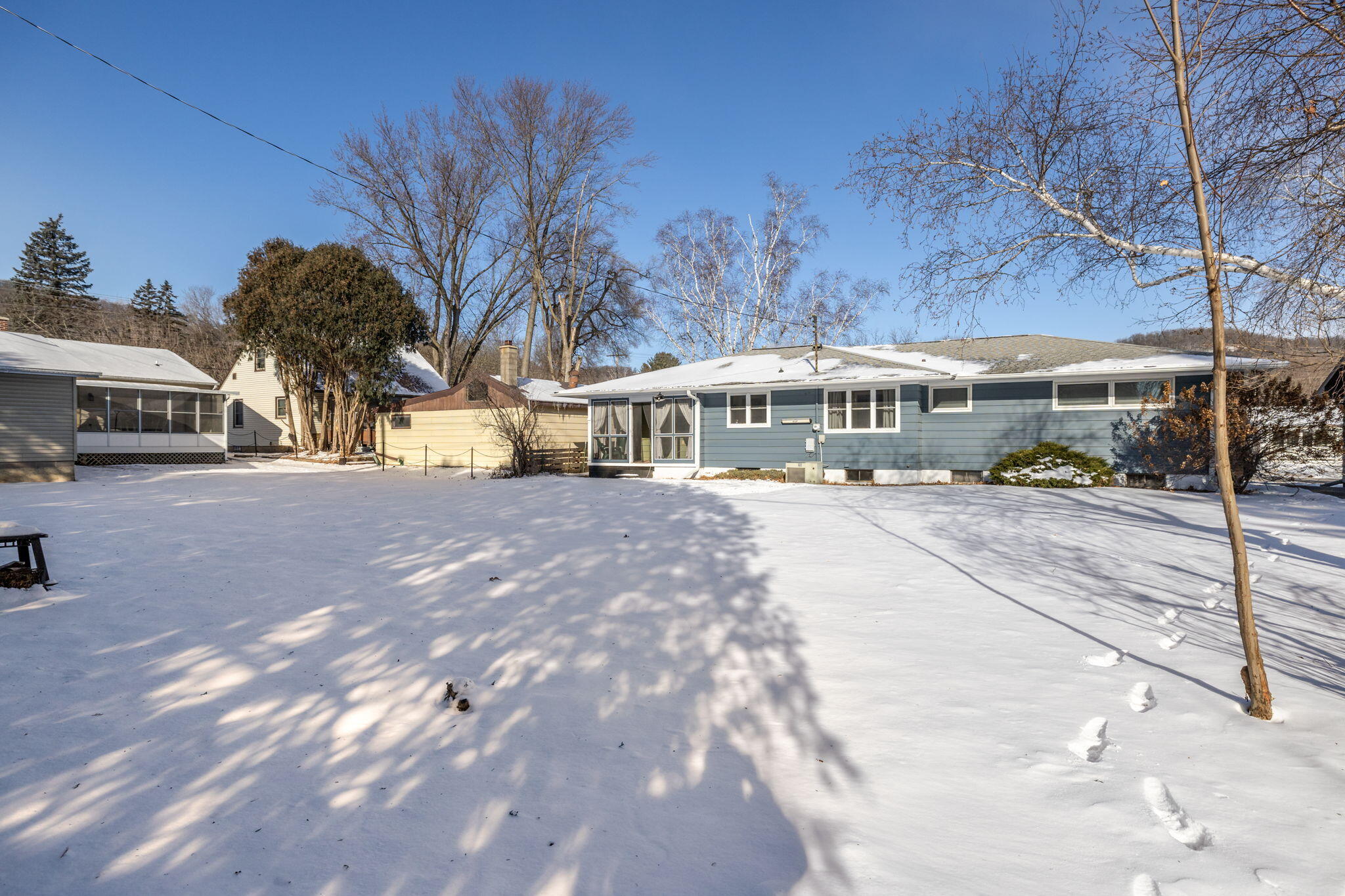 421 North 3rd Street La Crescent, MN 55947 - Photo 20 of 21 Yard